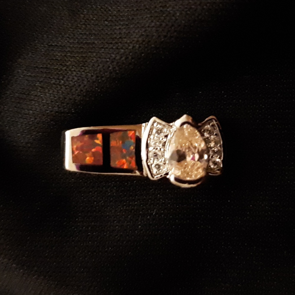 💞 Beautiful! Pink Pear Shaped Stone Pendant with Inlaid Fire Opal🎁